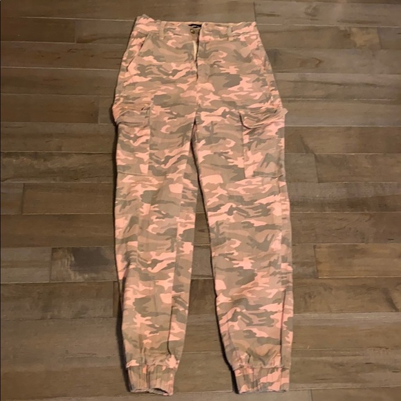 Camo cargo pants - Picture 2 of 4